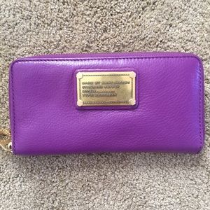 Marc by Marc Jacobs Classic Q wallet bright purple